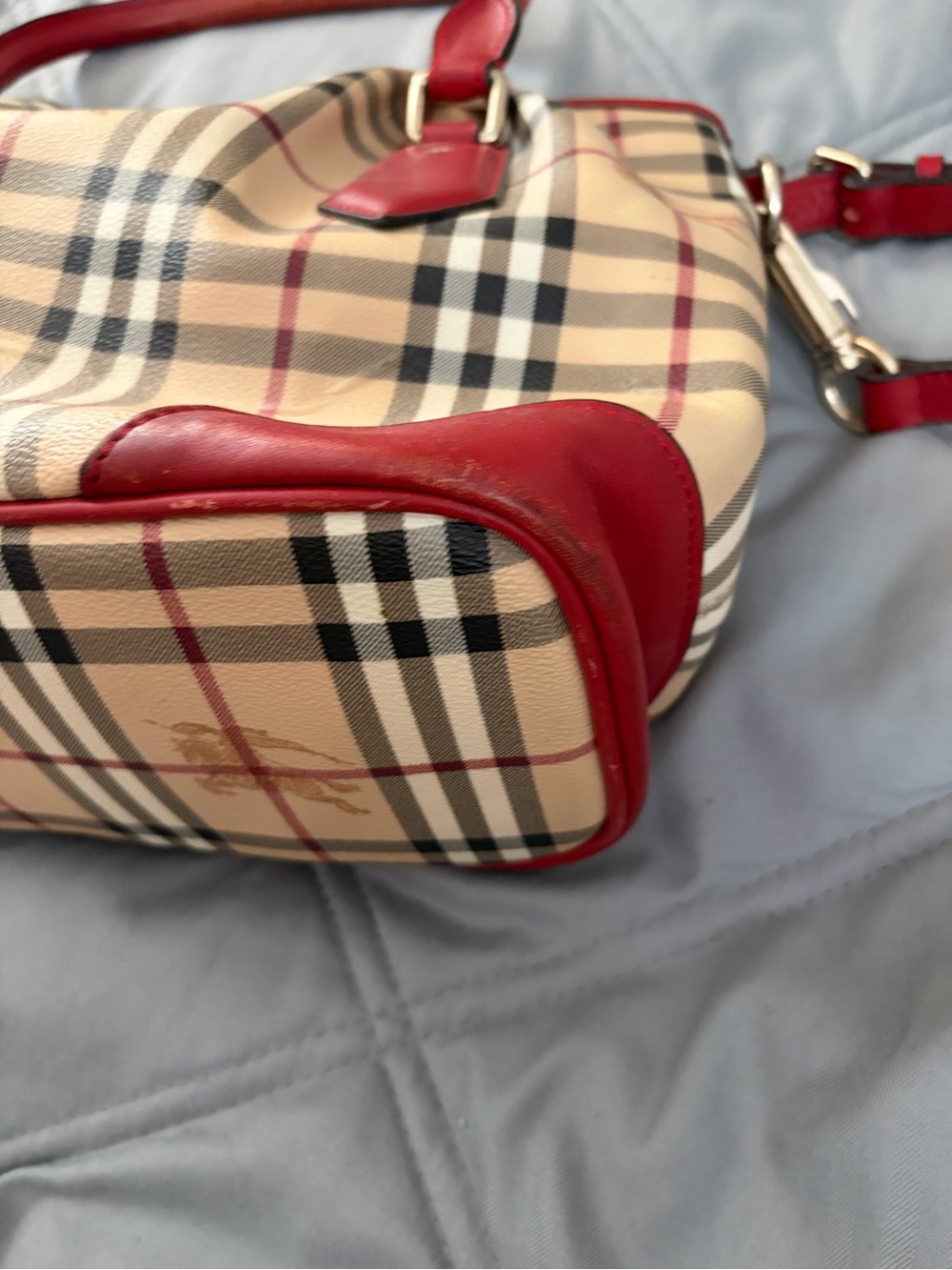 Burberry with Red Leather Trim crossbody - Picture 8 of 12